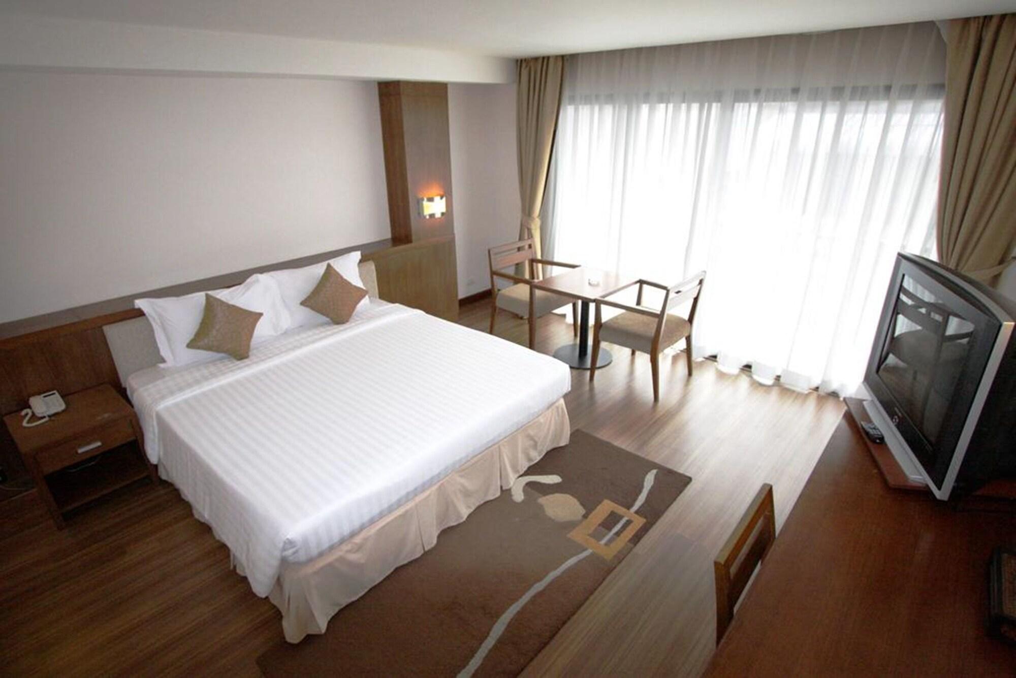 Patong Hiran Residence מראה חיצוני תמונה