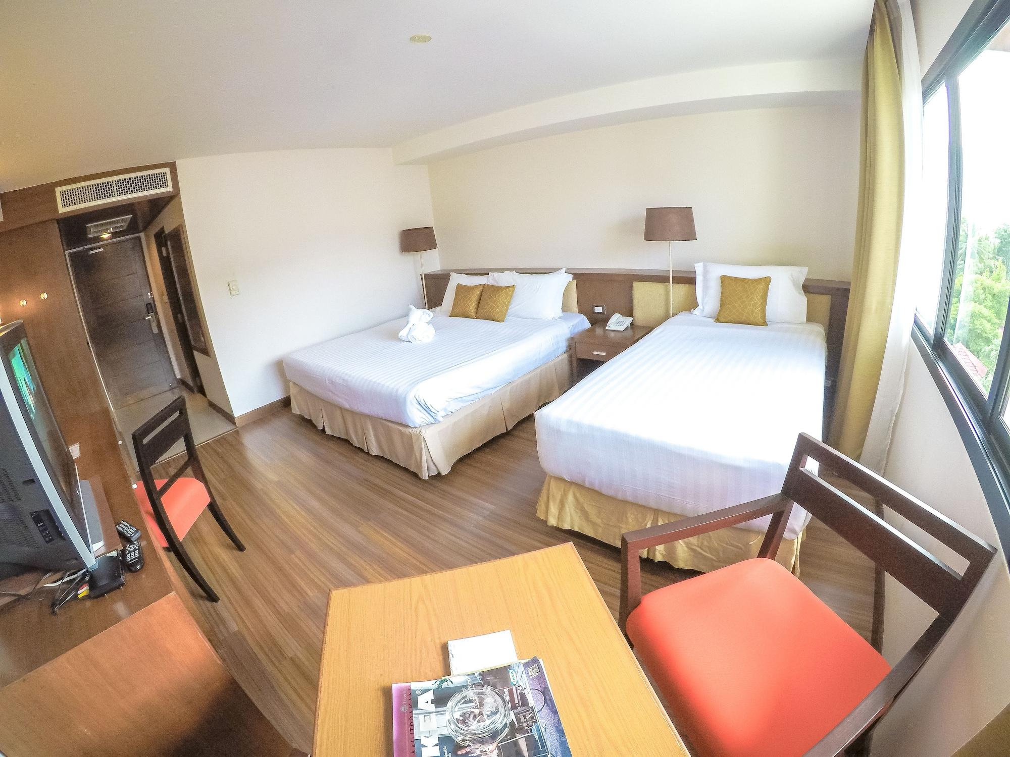 Patong Hiran Residence מראה חיצוני תמונה