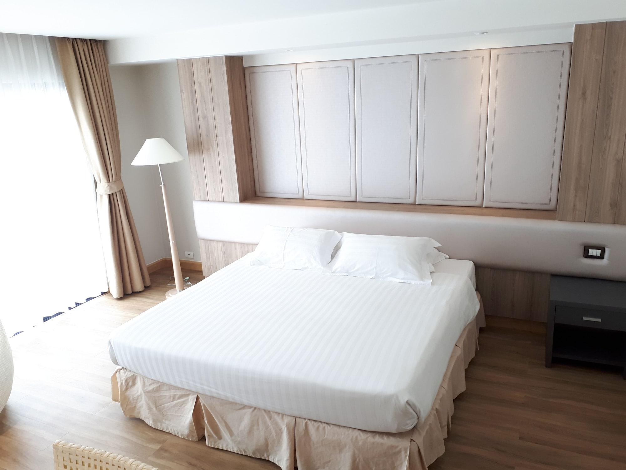 Patong Hiran Residence מראה חיצוני תמונה