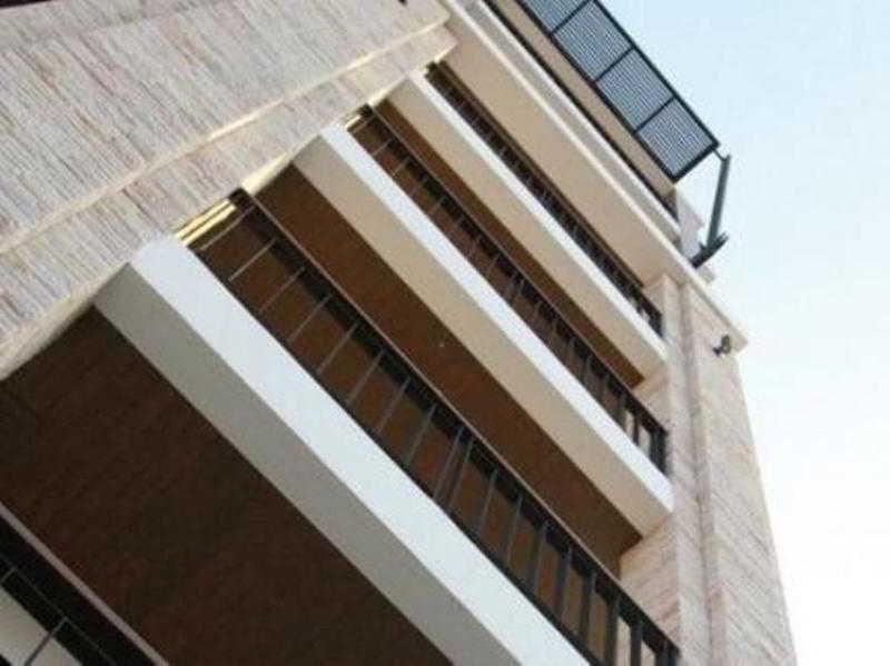 Patong Hiran Residence מראה חיצוני תמונה