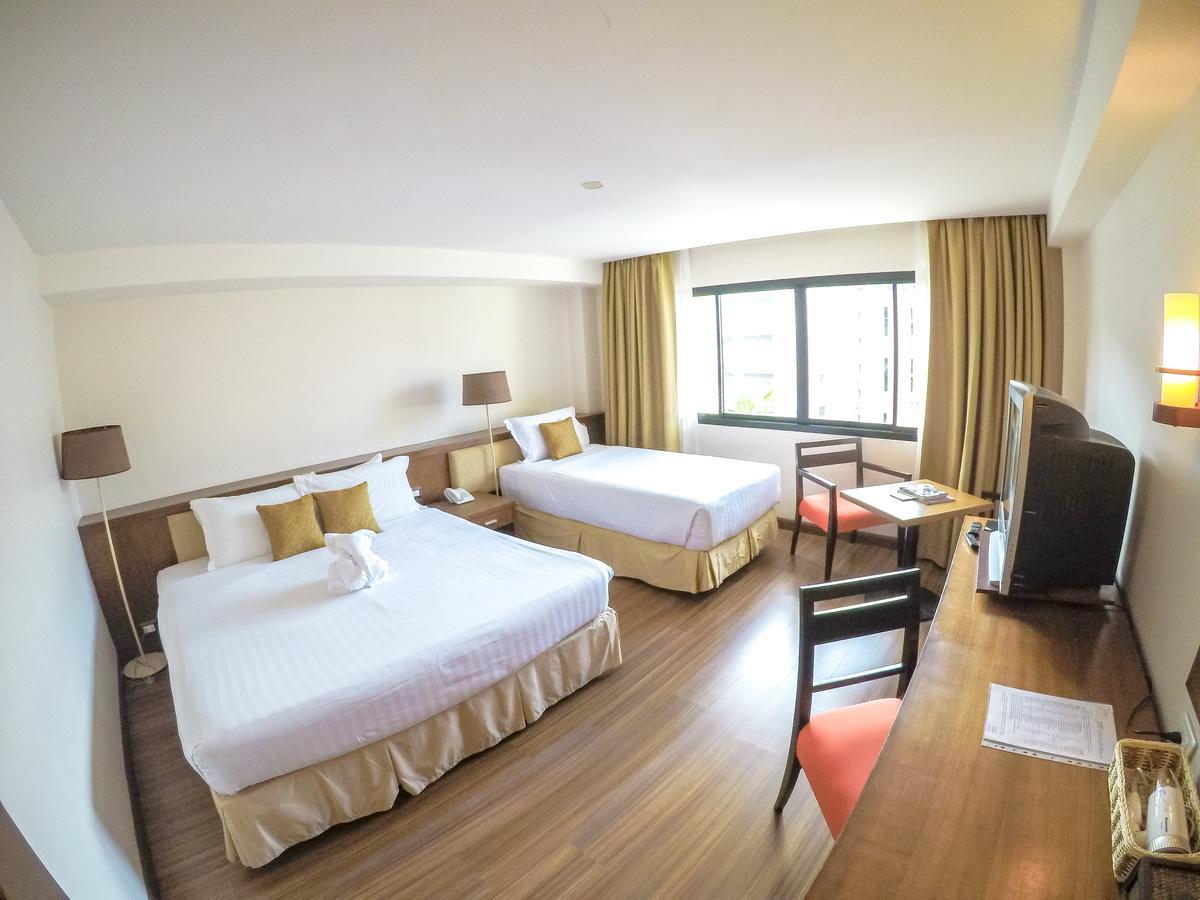 Patong Hiran Residence מראה חיצוני תמונה
